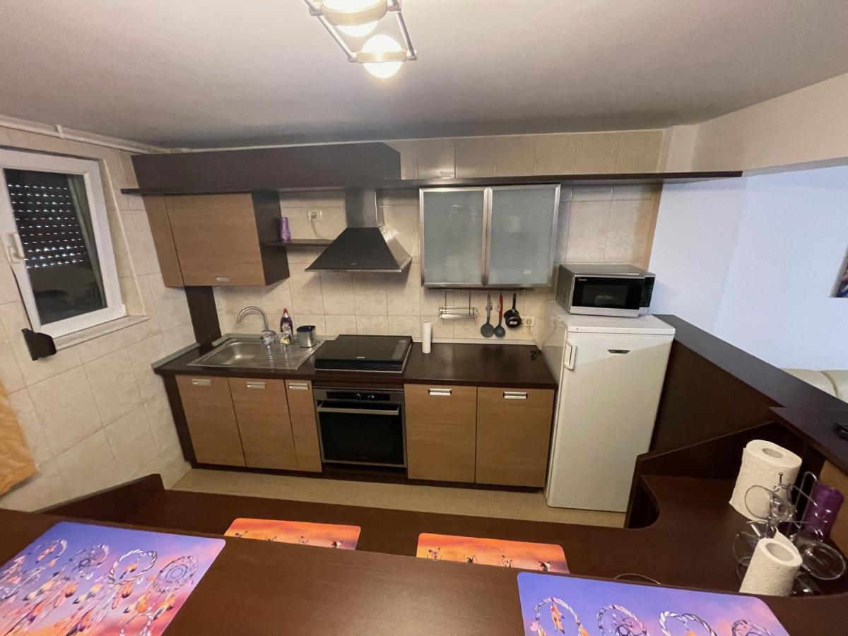 Delize Rent Mamaia Apartment Bagian luar foto