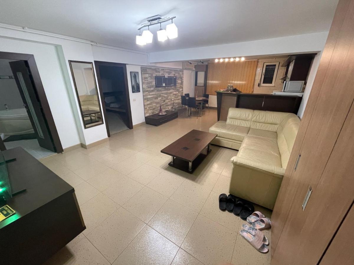 Delize Rent Mamaia Apartment Bagian luar foto